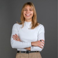 Julia Widz Email