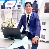 Reactlab Employee Esteban Carrion M.'s profile photo