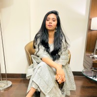 Iman Khan Email