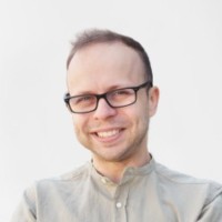 Piotr Krawiranda Email