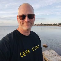 Daniel Ekström Email