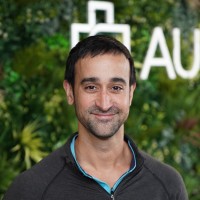 Ian Shakil Email & Phone Number