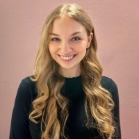 Les Lunes Employee Julia Frieling's profile photo