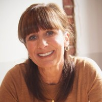Village Real Estate Employee Laura Benge's profile photo