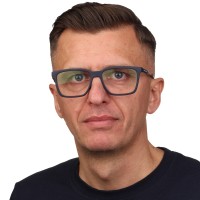 Mariusz Jaworski Email