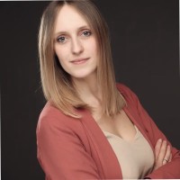 Weronika Jung Email