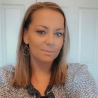 E-mail e número de telefone de Krissy Nappi