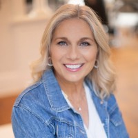 Alicia Michols Email & Phone Number