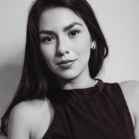 Roxana León Email