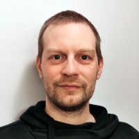 Niklas Hästbacka Email