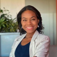 VINCI Construction Employee Jessica Souza's profile photo