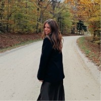 Pink Chicken New York Employee Kelsey Consiglio's profile photo