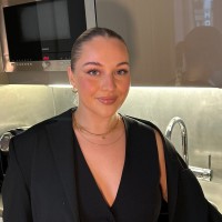 UKLASH Employee Lizzie Hearne's profile photo