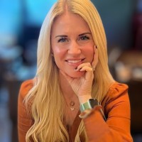 Leslie Beach Email & Phone Number