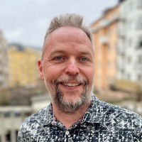 Henrik Törngren Email