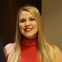 DERMAdoctor Employee Erin Teplicky's profile photo