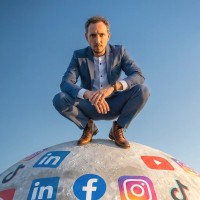 Idée Ad Employee Vincent Schneider's profile photo