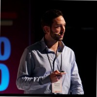 OXXO Employee Eduardo Velasco's profile photo