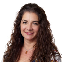 Leticia Knowles Email & Phone Number