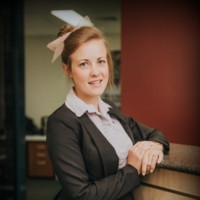 Holly Vos Email
