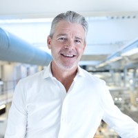 E-mail e número de telefone de Nicklas Jonsson