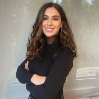 Ayşe Akın Email