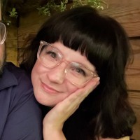 Laura Warren Email & Phone Number