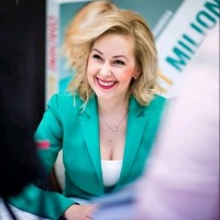 Amelia Franciszek Email