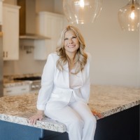 Kelley Johnson Email & Phone Number