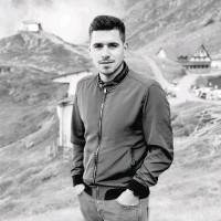 Vlad Munteanu Email