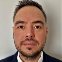 Lic Carlos López Email