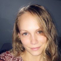 Lizzie Sagers Email & Phone Number