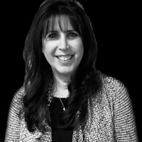 STATUS PR Employee Sherri Kaplan's profile photo