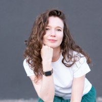 Irina Kolesnikova Email