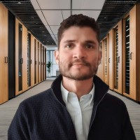 Antonio Larez Rojas Email