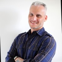 Rafael Calmezini Email