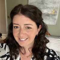 Holly Illingworth Email