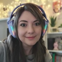 Team Adopt Me (DreamCraft) Employee Becky Pomroy's profile photo