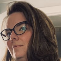 Lynn Bowes Email