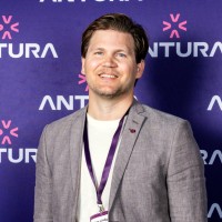 Johan Lindgren Email