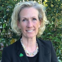 Sacred Heart Cathedral Preparatory Employee Melinda Skrade's profile photo
