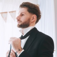 Jake Holt Email