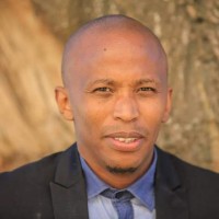 Zola Mlungu Email