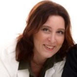 Sandra van Hoek Email
