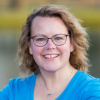 Leanne Zaras Email & Phone Number