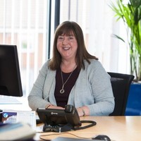 Lesley McNeill Email