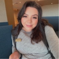 Mending Wall Employee Vanesa Gaytan's profile photo