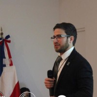 Moisés M. Email