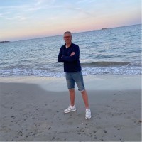 André de Jong Email