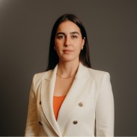 Patrícia Menezes Email